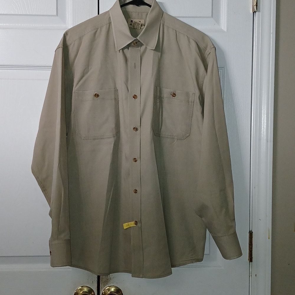 Racks & Reels  tan long sleeve button down casual dress shirt  Sz M